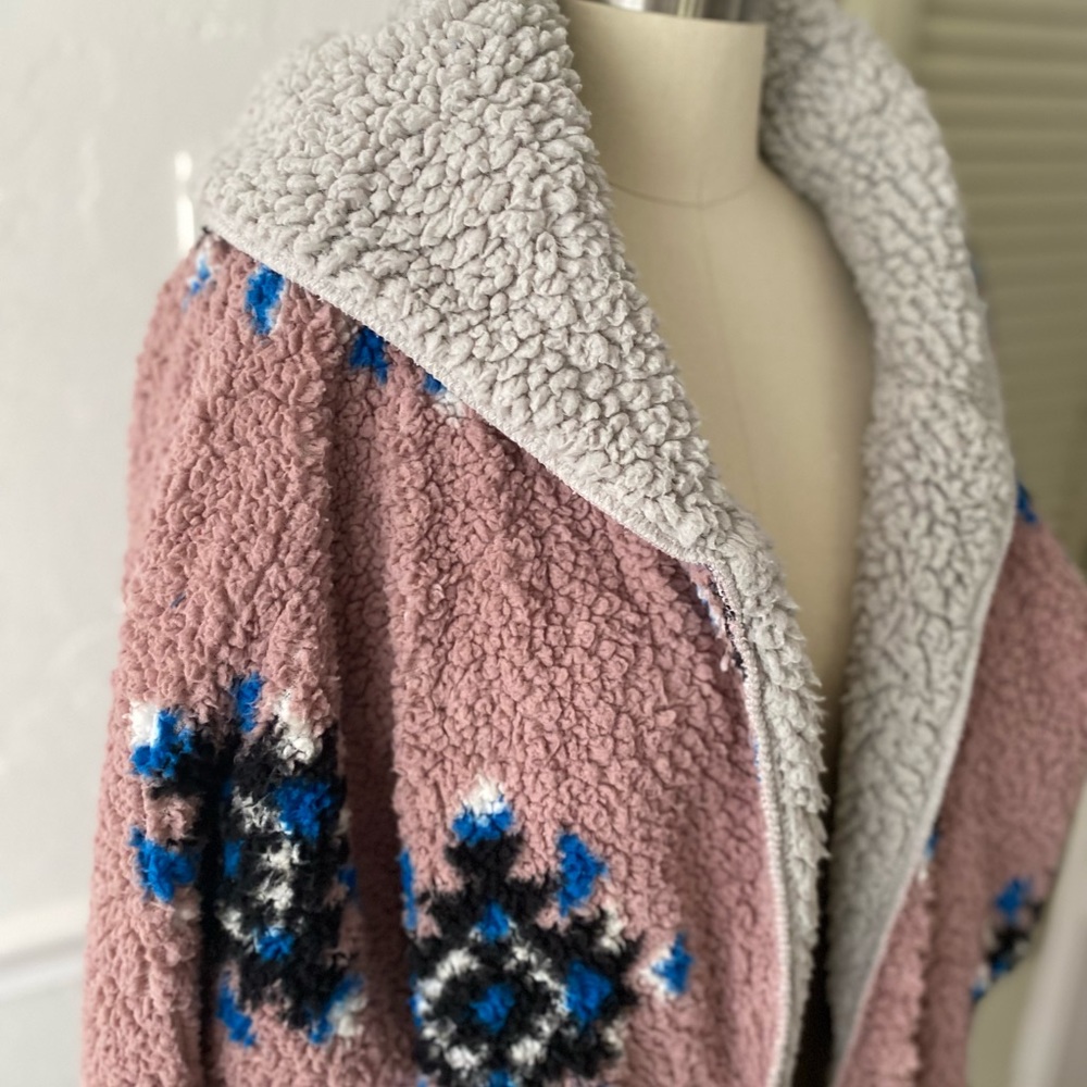 Pink Fleece Jacket, L - Picture 5 of 6